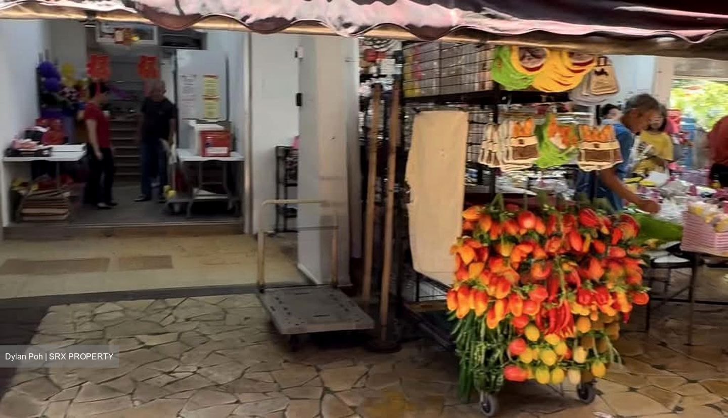 Chong Pang Garden (D27), Shop House #590216681